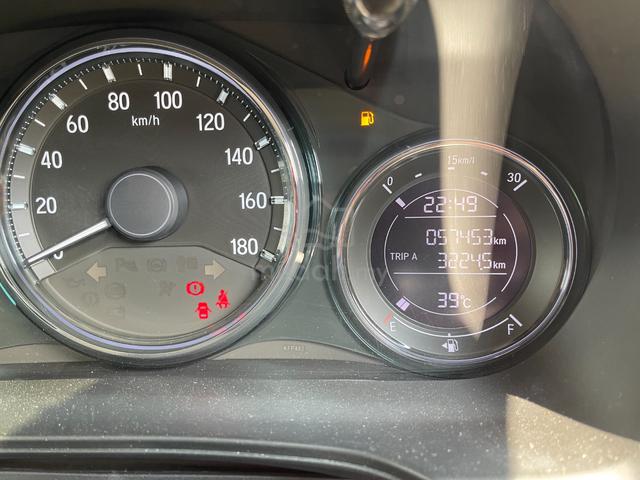 2022 Honda BR-V E 1.5L (A) 7SEAT KEYLESS F/LOAN - 3