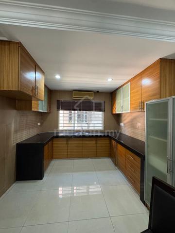 Extended Renovated 2 Storey Landed House PU 1 Taman Puchong Utama 1