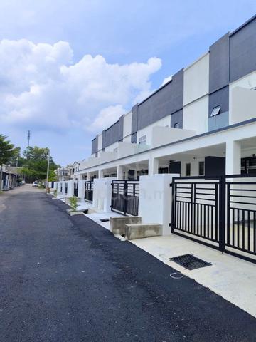 Taman Mengkibol, Kluang 1