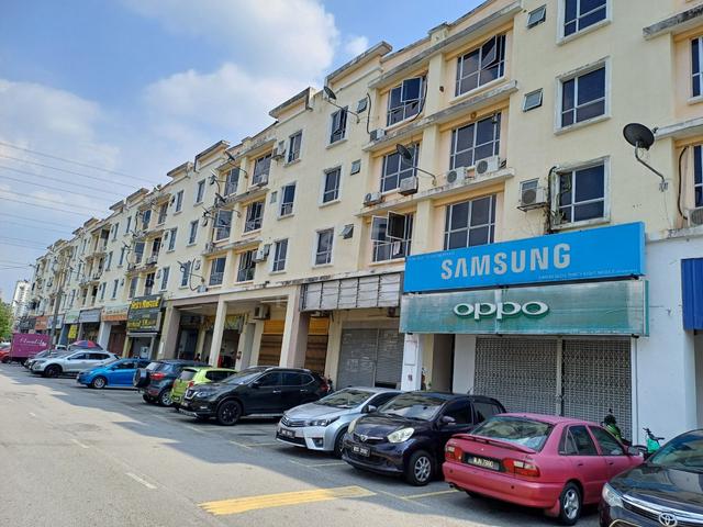 Shoplot Apartment, Corner Unit, One Selayang Off Jalan Rawang-For Rent 1