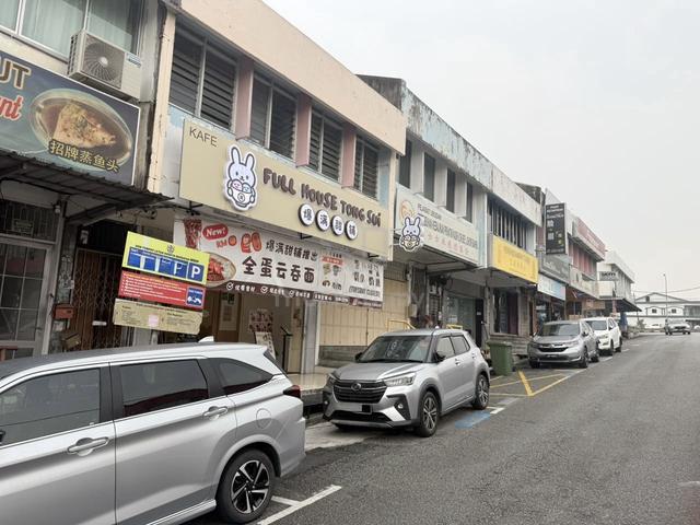 Taman Ungku Tun Aminah @ Skudai Double Storey (Renovated) Shoplot 1