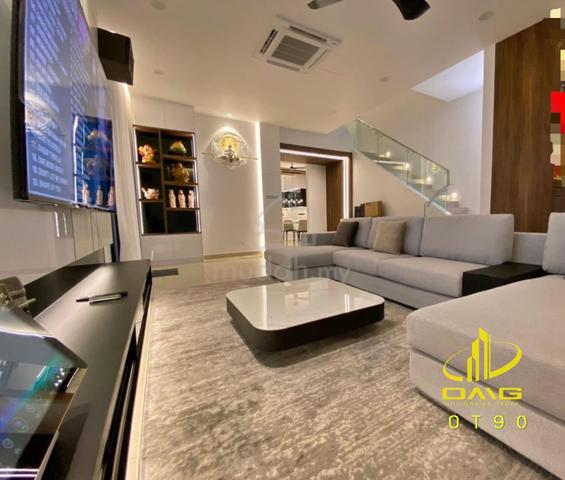 Canary Garden Bandar Bestari Klang Double Sty Corner Semi-D renovated 1