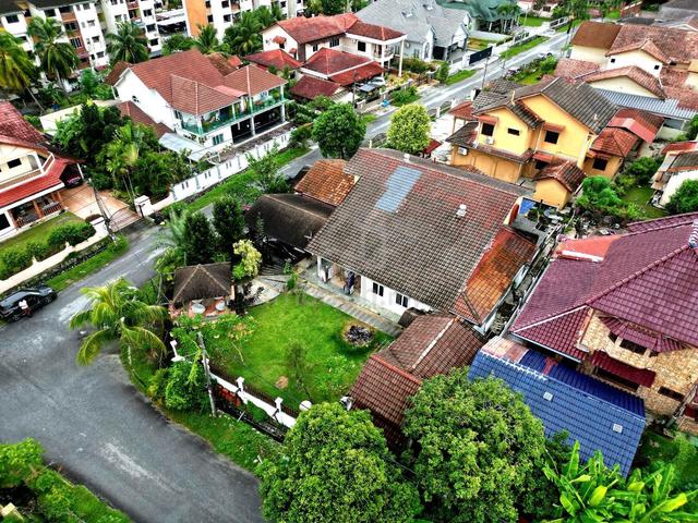 CORNER LOT 1.5 Storey Bungalow House Seksyen 3 Bangi 1