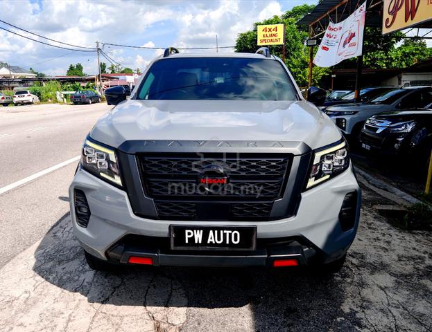 Nissan NAVARA PRO-4X 2.5L(A) CRDi 7SPD 4X4 pickups - 3