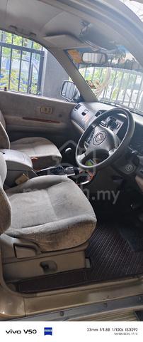 2004 Toyota UNSER 1.8 GLI FACELIFT (M) - 3