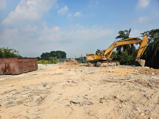 [ HOT DEAL ] Main Road Land Beside Tuan Mee Estate Sri Sentosa, Ijok 1