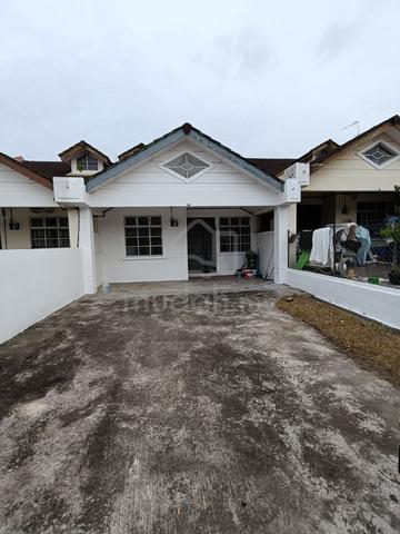 Bukit Indah Single Storey House Jalan Indah 22 Unfurnished New Paint 1
