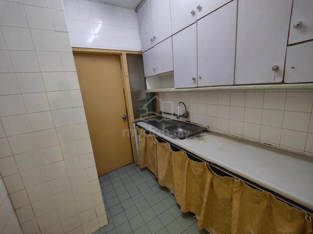Flat Taman Bukit Angkasa 4
