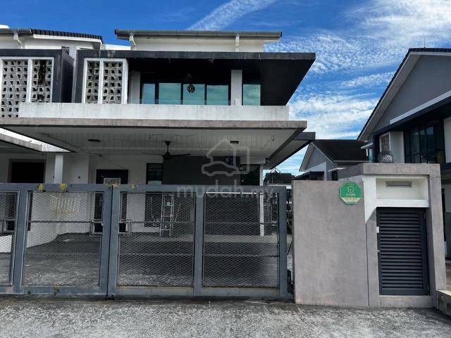 Double Storey Ferrea Denai Alam  Endlot 1
