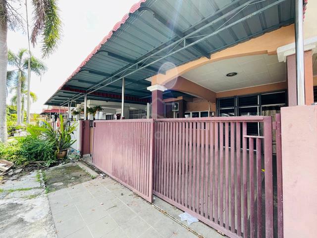 1.5-storey Terraced House for Sale, 5 Bedroom, 1600 sq.ft, Teluk Intan ...