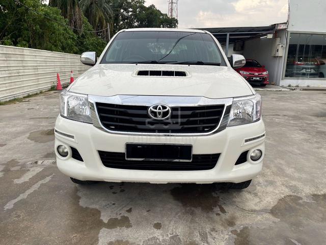 2015 Toyota HILUX 2.5 G VNT DOUBLE CAB(A)FULL LOAN - 2