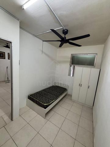 Single Room for rent (Female Only) 1