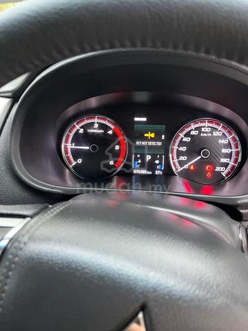2020 Mitsubishi TRITON 2.4 VGT PREMIUM MY19 L200 - 4