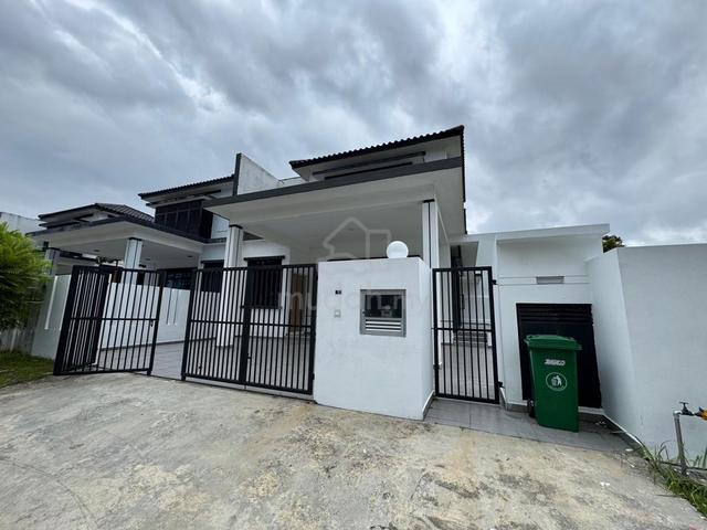 Setia Tropika Double Storey Cluster Corner House 4bed Tampoi Johor 1
