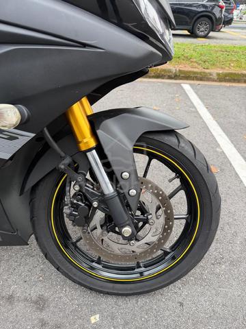 yamaha R15 -FULLY ORI KILANG CONDITION - 31200KM - photo 9 of 14