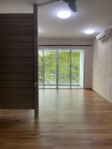 Well-Renovated Spacious Unit in JB Town 1