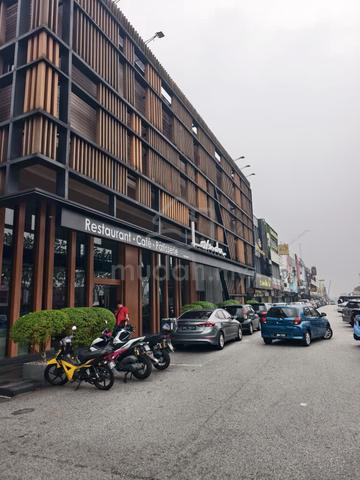 Jln Serampang @ Taman Pelangi, 24x80sf 3-Storey Shop Sale, Face Road 1