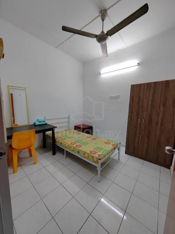 Bayu Perdana klang Male Room for Rent 1
