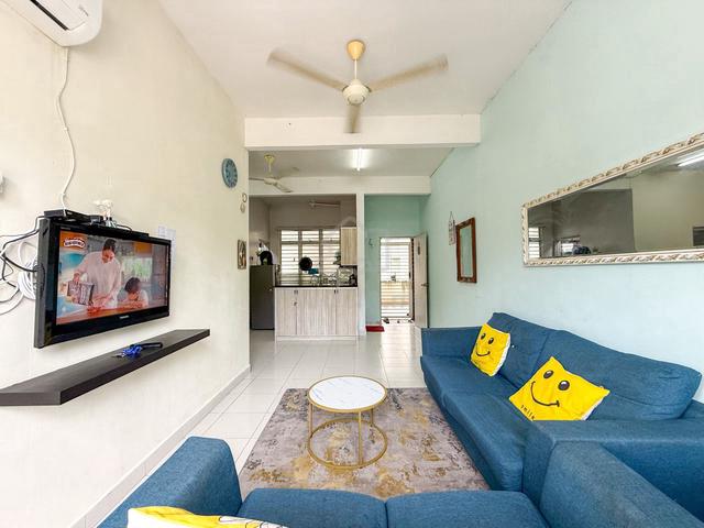 Dahlia Court Apartment (Salak Tinggi) 1