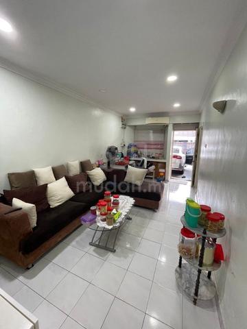 Cheap / Taman Dahlia @ Tampoi / 1 Sty Terrace / Fully Renovated 1