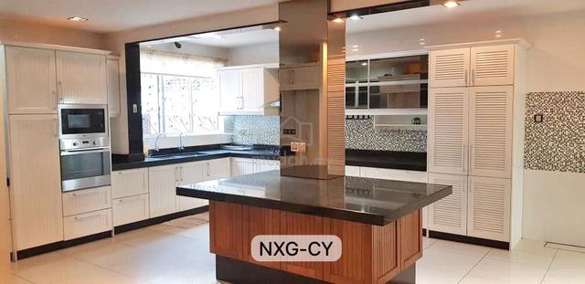 Renovated CORNER Bungalow HousešFace Parkingļ¼Aman Perdana Klang 1
