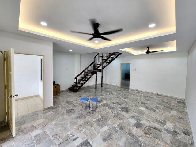 Freehold, Renovated 2 Storey Taman Bukit Permai Kajang 1