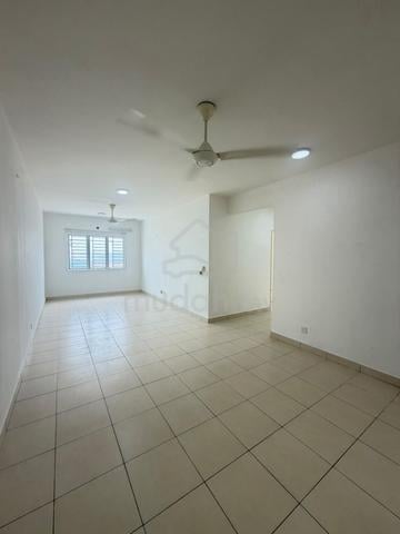 De Bayu Apartment 1