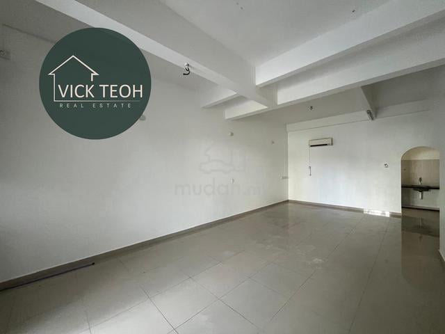 3sty Ground Floor Shophouse Can Commercial Use 1540sf Georgetown 1