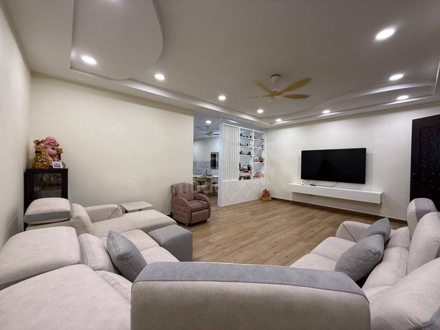 Kulai Indahpura fully renovated gated guarded double storey house 1
