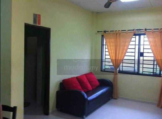 Taman Tampoi Utama Flat 3