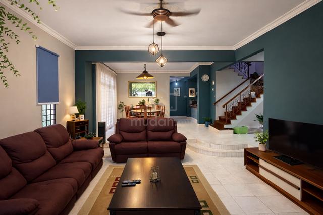 RENOVATED FREE FACING - SemiD @ Taman D'Utama Perling, Johor Bahru 1