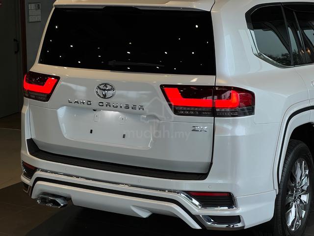 2025 Toyota LANDCRUISER 3.4 300 ZX (A) - 5