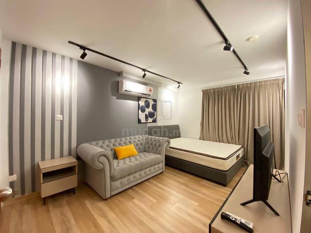 M Condominium @ Larkin 1