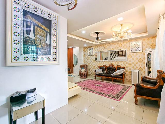 RUMAH CANTIK |🌟 LOKASI PADU Rumah 3 Tingkat Taman Limbongan Indah 1