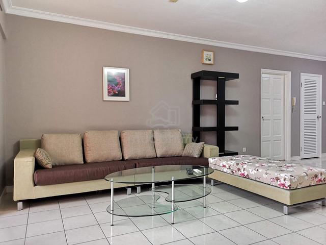 Marina Court 1