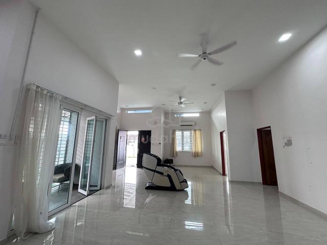 R5.2K/Semi-d/Taman Kebun Teh/5B3B/PF/Florissa 1