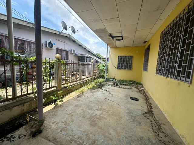 single storey corner for sell 1