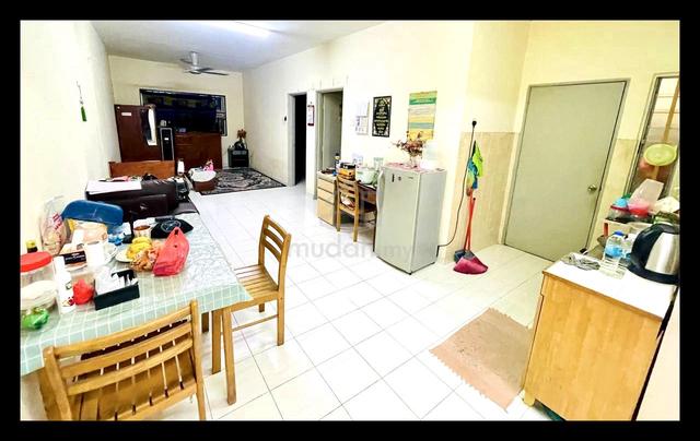 The Lumayan Apartment 1