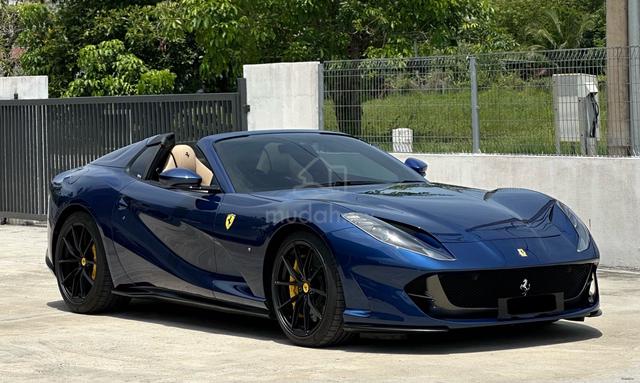 15K 2020 Ferrari 812 6.5 SUPERFAST GTS Convertible - 1