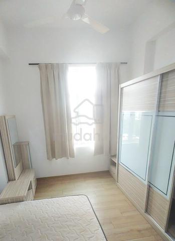 Cozy Middle Room at Jelutong near 🔥LamWahEe 🔥USM 🔥TheLightCity 1