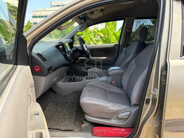 2009 Toyota HILUX 4X4 2.5 (AUTO) - 4