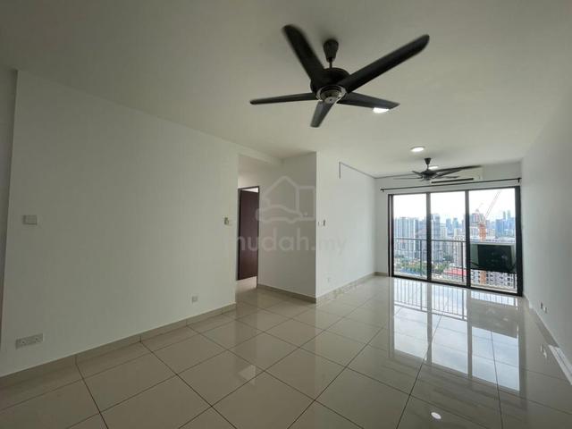 KL Traders Square Residences 1