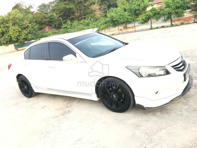 Honda ACCORD 2.4 VTi-L(A)LEATHER SEAT/18"VOSSEN RI - 2