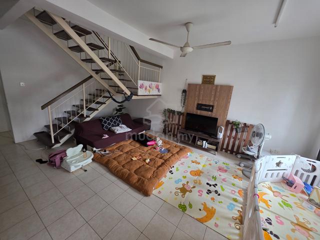 [NICE UNIT] 2 Storey House Puncak Jalil PUJ 4 Seri Kembangan 1