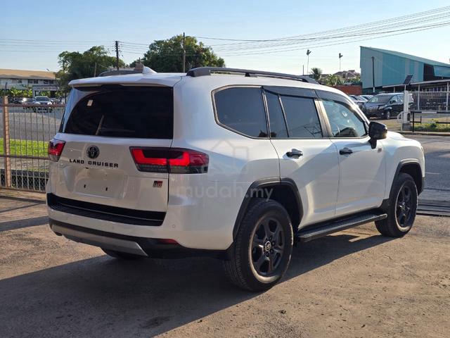 2021 Toyota Land Cruiser 300 GR-Sport 3.3 Diesel - 5