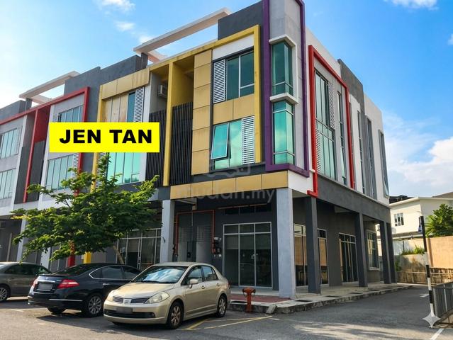 3 Storey CORNER Shoplot Pusat Perniagaan Putra Sentosa, Bukit Baru 1