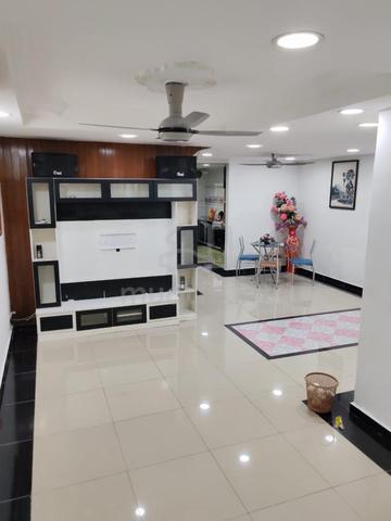 Double storey Taman daya kepong 5 room fully renovated 1