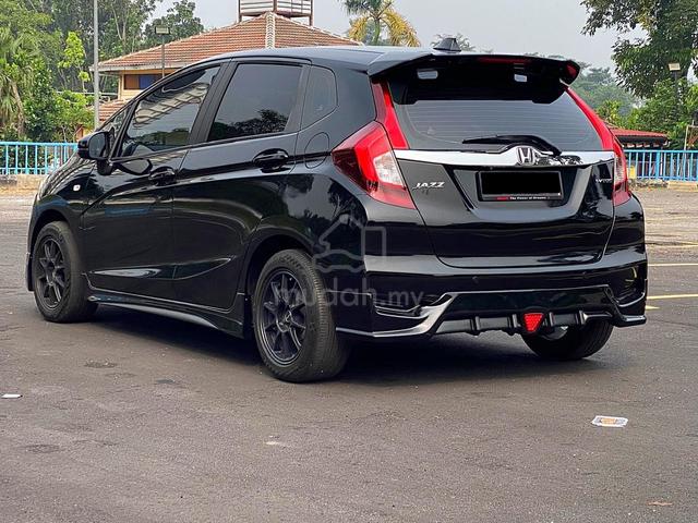 Honda JAZZ 1.5 GK5 ( LOAN BANK / KEDAI IC SAHAJA ) - 4