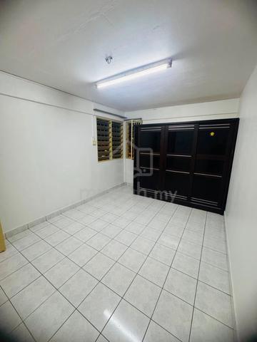 Desa Petaling Flat 1