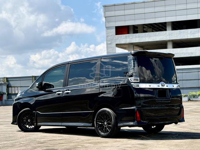2019 Toyota VOXY 2.0 ZS KIRAMEKI II (A) - 3